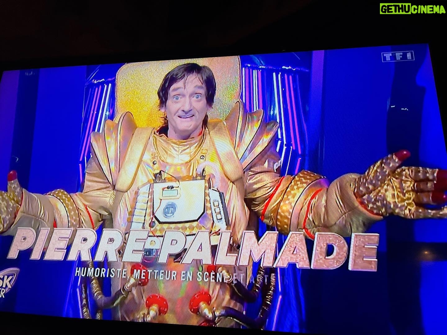 Pierre Palmade - 3.5K Likes - Démasqué !….j’étais bien sur la lune 😊 #masksinger
