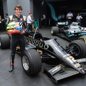 Pietro Fittipaldi Instagram - 🇧🇷 Nosso eterno campeão que vai continuar nos inspirando por várias gerações. Muito obrigado Ayrton Senna! 🇺🇸 Although I wasn’t born when Ayrton raced, learning about his legacy when I was younger inspired the passion that I continue to have for motorsport. Thank you Ayrton!