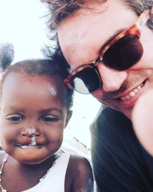 Pigmalion Dadakaridis Instagram - I see one world, one life,people as one ,if you see anything negative or “different” please unfollow  και για όσους δεν κατάλαβαν εμένα με έμαθαν ότι όλοι οι άνθρωποι είναι ίδιοι είναι ίσοι και είναι μαζί οποίος δεν πιστεύει το ίδιο το ακούμε αλλά θα ήθελα  να μην με ακολουθεί ευχαριστώ πολύ ...#antiracism #noracism #equalrights