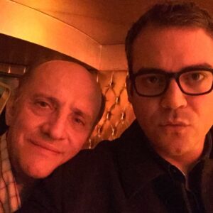 Pigmalion Dadakaridis Instagram - Πριν από οχτώ χρόνια περίπου βγάλαμε την ίδια φωτογραφία με την ασπρόμαυρη (είναι ακριβως η διπλανή )τότε γυρίζαμε την ταινία τώρα γυρίζουμε την σειρά και το τελευταίο κεφάλαιο της …μαλλον…. πέρα από τίτλους και σκέψεις και οτιδήποτε πέραν της ανθρωπιάς υπήρχε λόγος που βρεθήκαμε τότε όπως και τώρα φίλε Μανό Βακούση καλή μας συνέχεια Έτερος εγώ Νέμεσις @cosmote_greece