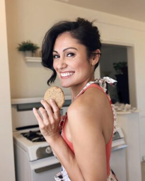 Pilar Holland Instagram - I’ve been baking and cooking a ton these days, as most of you probably have been too. I started ordering more kitchen utensil and pans and all kinds of ingredients any chef/baker needs in the kitchen for all her meals and desserts. 
Unfortunately stores here in LA are still out of some essential supplies any baker needs. A few weeks ago there were no rolled oats to be found and I ended up with a bag of steel cut oats. I wanted to make oatmeal cookies. Now how in the world do I bake with steel cut oats? Well I’ll tell ya. Also, I had a ton of almond flour because there was no flour in stock those first few weeks as well. So I made use of all the ingredients in house. Nothing goes to waste on this house anymore. Here’s my peanut butter steel cut oatmeal cookie recipe.
.
Soak 2 cups of steel cut oats overnight in water.
2 cups of steel cut oats
1 cups of all purpose flour 
3/4 cup of almond flour 
1/4 teaspoon of baking soda
1/4 teaspoon of salt
2 teaspoons of cinnamon
3/4 cup of butter
3/4 cup of peanut butter
1/2 cup of granulated sugar
1/2 cup of brown sugar
2 eggs
2 teaspoon vanilla 
1 teaspoon of baking powder

Set your oven to 375.
Cream butter and both sugars together. This is where I forget to make sure I pulled out the butter to soften before I started mixing. Here’s your reminder ✔️ .
Add eggs, vanilla, and peanut butter to the mix.
In a separate bowl combing the dry ingredients: both flours, baking soda, baking powder, salt, cinnamon. Then add the dry ingredients to the mix. It’s best to add the dry ingredients in two parts to the mix. Slowly beating everything together. 
Finally add your steel cut oats and optional ingredients. (whatever you prefer in your oatmeal cookies: raisins, walnuts, cranberries, chocolate chips) Slowly mixing everything together. 
Drop rounded teaspoon on lined baking sheets with parchment paper. Bake for 12-15 minutes or until edges are golden brown. Cool on wire rack and enjoy 🤤 #nowastedfood #cookiemonster