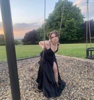 Pixie Davies Instagram - Prom 2❤️23