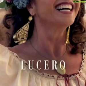 Plutarco Haza Instagram - El amor y el dinero un juego de cartas en ésta historia 💰❤️ que no se pueden perder el próximo 8 de Mayo 9PM/8C a través de @univision #ElGalloDeOroUS
.
.
.
#Univision #ElGalloDeOro #LaCaponera #Lucero #LuceroEsLaCaponera #Usa #LaCaponeraUS