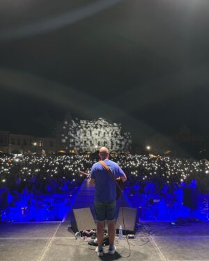 Pokáč Instagram - Sezona se pomalu chyli ke konci 🥲 Dneska na @melnickevinobrani koncert jak vino, dekujem 🍇🙏🤤