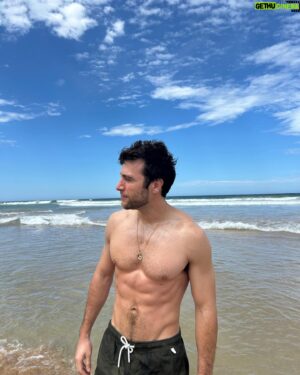 Pol Monen Instagram - Beach sequence by @ben.siimon