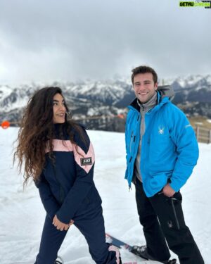 Pol Monen Instagram - Nous sommes arrivés @polarsoundfest ❄️🎿🫶 @baqueira_beret de la mano de @beefeatergin_es