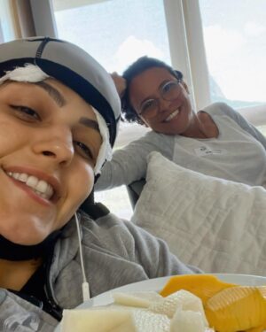 Poliana Botelho Instagram - Momentos difíceis que fazem parte da vida. Estando com pessoas que são família ♥️🙏🏽