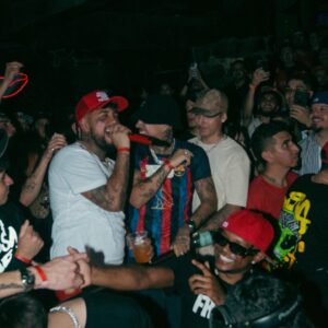 Polimá Westcoast Instagram - Tuvooo de locoos lo pasamo como pa los viejoos tiempos como cuando haciamos todo por amor al artee ahí era mas bonito… Ahoraa solo fuerza ilimitada hay mucho hater perdiendo su tiempo y su vida no tienen idea dejenlos q hablen porq Dios sabe ( Sigaan disfrutando del álbum ) 

Pd : querido diario …