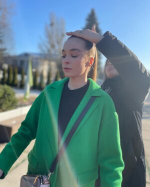 Polina Nosykhina Instagram - Гадалка Тома🎬❤️
Ох уже эти поправочки перед кадром ))