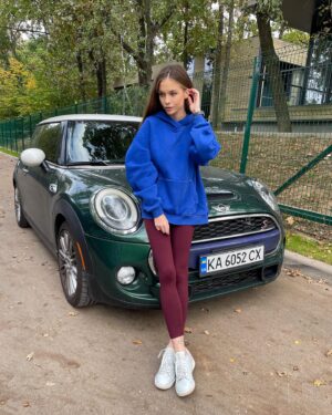 Polina Nosykhina Instagram - Никогда не думала что одному человеку может нравится челленджер и миник .Моя самая неожиданная покупка .Обожаю 💚