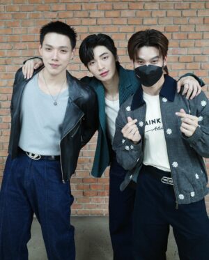 Ponlawit Ketprapakorn Instagram - #CenturyOfLoveSeries 
ปล.รูป 2 ขอสมหวังกับเค้าบ้างนะ แต่ในนี้ก็ยังดี 🥹
#ปาฏิหาริย์รักร้อยปี