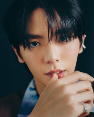 Poompat Iam-samang Instagram - 💁🏻‍♂️🙋🏻‍♂️ @with_kodansha_official 

💄 @tong_sutipat 
✂️ @555555by_k 
📷 @ohashiyuki99
