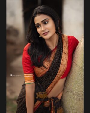 Poornima Ravi Instagram - 🦋 

Photographed by @gk_.photography._ 
Retouch @editors_desktop 

#poornimaravi