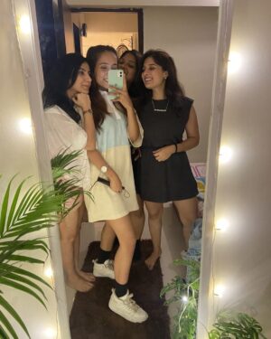 Poorti Arya Instagram - We Had The Kind Of Connection Most People Spend Lifetimes To Find 💚🤎