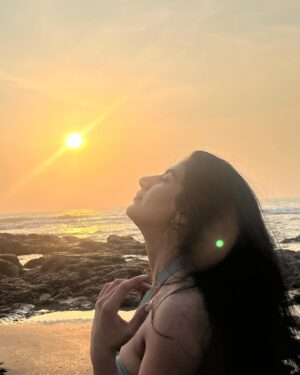 Poorti Arya Instagram - Go Where You Breathe Free 
#goa #ashwembeach #goabeach