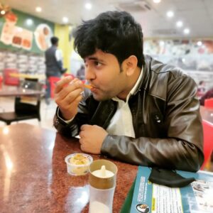 Pranab Kr Nath Instagram - If you aren’t somewhat crazy in the head, I’m afraid we can’t be friends. Life is too short to be serious all the time. So, if you can’t laugh at yourself, @pranabkrnathact @barshaproduction @debasmitadasbiswajitdas @filmi_feed @filmibeat_insta 

#pictureoftheday #pic #pictures #dailyphoto #picoftheday #motiongraphics #photography #photoshoot #photographyeveryday #photolovers #picturelove #actor #artist #indianactors #musically