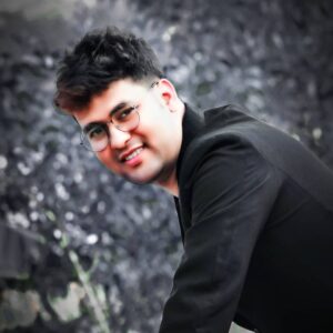 Pranab Kr Nath Instagram - লকডাউনে বাড়িতে বসে বসে খাওয়ার ফল🙆‍♂️