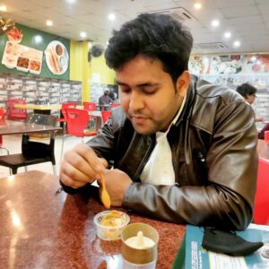 Pranab Kr Nath Instagram - If you aren’t somewhat crazy in the head, I’m afraid we can’t be friends. Life is too short to be serious all the time. So, if you can’t laugh at yourself, @pranabkrnathact @barshaproduction @debasmitadasbiswajitdas @filmi_feed @filmibeat_insta 

#pictureoftheday #pic #pictures #dailyphoto #picoftheday #motiongraphics #photography #photoshoot #photographyeveryday #photolovers #picturelove #actor #artist #indianactors #musically