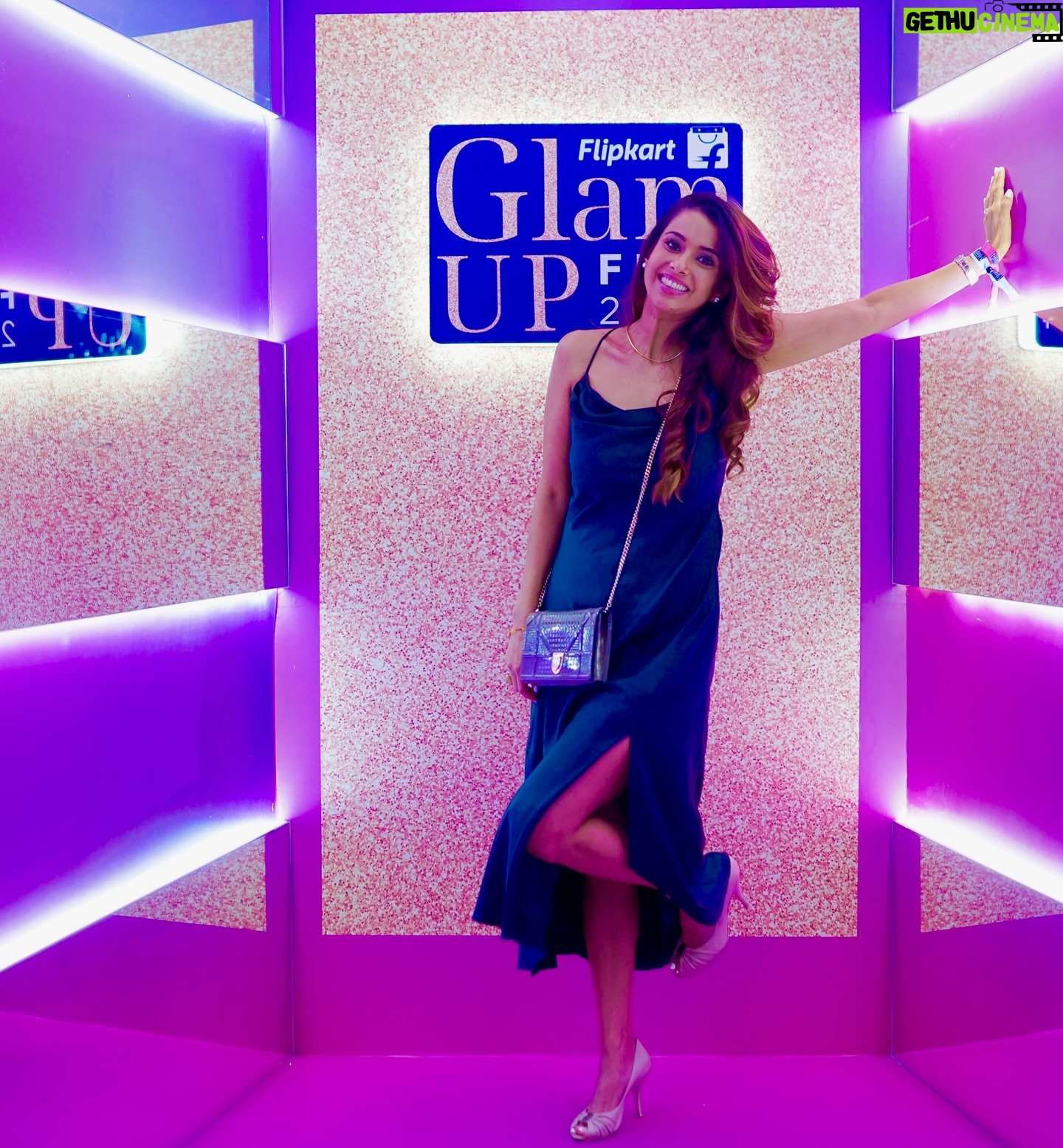 Pranitaa Pandit - 22.4K Likes - Experiencing the Future of Beauty at Flipkart’s Glam Up Event! A stunning showcase of innovation where AI transforms online shopping into a personalized journey.
@flipkart @flipkartlifestyle
#ad #partnership
#FlipkartGlamUp #GlamUpFest2024 #FlipkartGlamUpSale #OnlyOnFlipkart #BiggestBeautySale #makeup #beauty #FlipkartGlamUp #FutureOfBeauty #AIShopping #BeautyInnovation #Maybelline #JustHerbs #LotusHerbals #AdilquadrisPerfumes #TechMeetsElegance #BeautyRevolution #SmartShopping #DigitalBeauty #InnovativeShopping #GlamorousTech