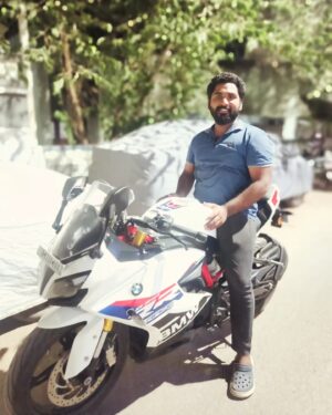 Prankster Rahul Instagram - Time to Celebrate @pranksterazar_official 💐💐🥂🥂 New Bike BMW 💪🎥 U achieved man ..Proud of u daa