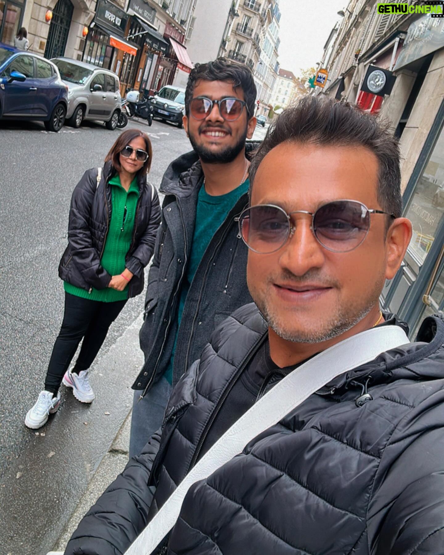 Prasad Oak - 9.3K Likes - PARIS स्पर्श
❤️❤️❤️❤️