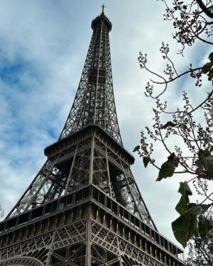 Prasad Oak Instagram - PARIS स्पर्श 
❤️❤️❤️❤️