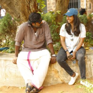 Prasanna Varma Danthuluri Instagram - Happy moments 😁Happy thoughts 💭 Happy dreams 😴Happy feelings 😍Happy birthday 🥳 💐🎂 sir 
@actorvijaysethupathi 
.
.
.
#bestmemories #makkalselvan #makkal #vijaysethupathi