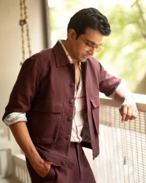 Pratik Gandhi Instagram - Hello there!

.
.
.
.

Stylist - @styleitwithniki
📸- @lovdipsingh
Outfit - @abhichiq.official
Hair @sandypanwar1810 
Makeup @sayyed_makeup_art 
Managed by @kaajalgb