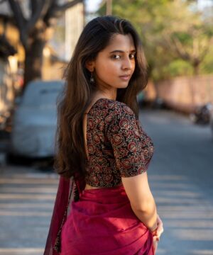 Preethi Asrani Instagram - எளிமை is my Element ✨️🍂