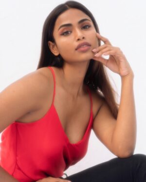 Preethy Karan Instagram - RED 🌹
.
.
.
.
.
Shot by @prachuprashanth