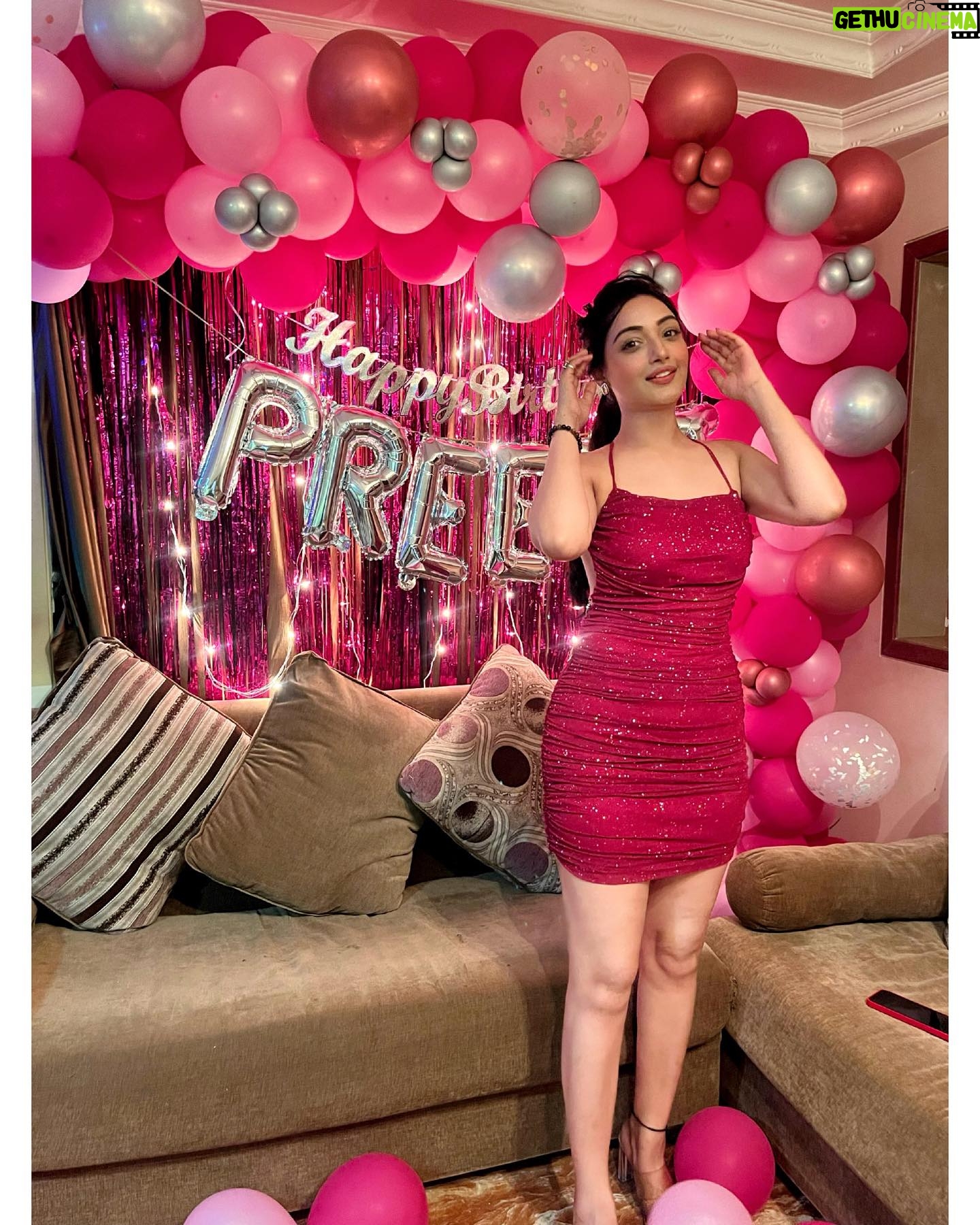 Preeti Verma - 1.1K Likes - 👑🎂💐🍾🥳🥂✨🎈💃🎉🎁♥️😇🧿
#birthday #birthdaygirl #birhdaybash #birthdayparty #grateful #fun #dance #gettogether #friends #newyear