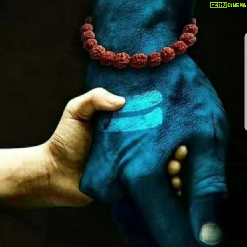 Prem Kumar - 11.7K Likes - ಶಿವ ನಡೆಸಿದ ಹಾದಿ ಕಲ್ಲೋ ಮುಳ್ಳೊ ಅವ ಕೈ ಹಿಡಿದರೆ ನೋವಿನರಿವಿಲ್ಲ .
ಮಹಾ ಶಿವರಾತ್ರಿಯ ಶುಭಾಶಯಗಳು .
Happy maha shiva rathri .