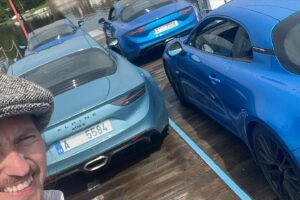 Přemek Forejt Instagram - Alpine je už rok v Česku a já byl pozvaný na Šumavu abych se mohl projet v tomhle pecka autě. No co Vám budu, odjížděl jsem a už si v hlavě představoval jak mi stojí v garáži😅 @alpine.centre.praha @alpinecars #alpine #alpinecars