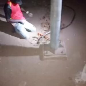 Prince Thompson Iyamu Instagram - Wahala: Some criminal elements and saboteurs who specialised in vandalising electrical cables connecting to the streetlights were caught by Edo State Vigilante. 

These same people will come out tomorrow and begin to insult the governor that the Governor is not working. 

This page does not support violence.