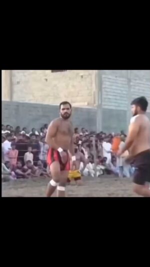 Prince Thompson Iyamu Instagram - 🤠 😆😂 My people ooh Wey those area boys Wey like to Dey pump their chest, I get mind I get mind, Oya, make Una come showcase your talent here na.

Apparently, this is an Indian sport called “KABBADI” not Bacardi drink 🍻 ooh. In this sport, slapping is not prohibited 🚫 but players don’t slap each other out of respect. However, once someone starts it, it usually goes like this.

This Page does not support violence.