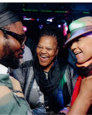 Prince Thompson Iyamu Instagram - When life gives you moments like these, you've got to capture and cherish them. Party vibes all the way. When the party is lit, and the vibes are right, you can't help but have the time of your life! Cheers to unforgettable moments and unforgettable friends! My real Gees.

So fellows, In a world where you can be anything, why not be happy? The Prince 🤴🏽 Omo-oba has spoken ❤️Love ☮️Peace and 💡Light 🤠👑🎉🍾🥂🕺🏽💃👯🇳🇬🇬🇧🧉🎂💰💸💶💳🍦🥯🍇🍎

This page does not support violence.