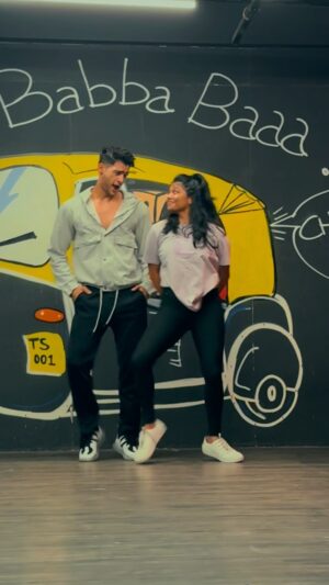 Prince Yawar Instagram - Finally the hookstep of #picchiganacchesave here! 

Hope i matched your grace @ananddeverakonda bro

In Cinemas From May 31st

#GamGamGanesha 

#GGG

@udaybommisetty @awwwrat @kedar_selagamsetty @karumanchivamsi @chaitanbharadwaj @rajarjunofficial @vennelakish @satyamrajesh7 @subhamviswanadh
@adityajavvadidop @karthika.srinivas @jabardasth_emmanuel @poojitatadikonda @hylifeentertainments
@anuragparvathaneni @kiran_mamidi @nagarjuna.thallapalli @polakivijay_choreographer @krishnakanthcreative @therohithraj @ticketfactoryoffl