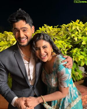 Prince Yawar Instagram - Celebrating the extraordinary bond with Prince Yawar, my brother From Bigg Boss 7 to the magical moments at PadmaMohana Awards, our connection is beyond words. Grateful for the laughter and cherished memories. 🤝🌟 

Designer:- @anudesigner_studio 

Jewellery:- @ambicapearlsandjewellers 

#unforgettablemoment #biggboss #bond #hamida