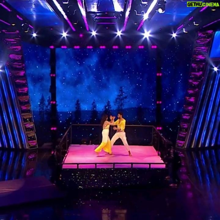 Prince Yawar - 69.1K Likes - ✨✨✨
Hope you guys enjoyed today's sparkling performance. #neethonedance 2.0
@vasanthi__krishnan🫰
Choreographed by @priyankashetty046 💯
MUA : @akmakeovers850
How much do rate our performance