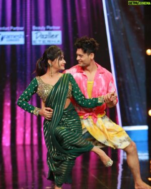 Prince Yawar Instagram - Tonight gonna light up the stage on fire with @vasanthi__krishnan only on NEETHONE DANCE 2.0🥰
Are you excited ❓