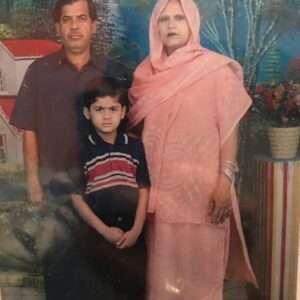 Prince Yawar Instagram - Amma nanna duniya 🌍🌍❤️❤️❤️❤️
