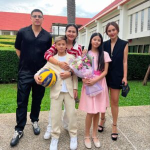 Prinya Intachai Instagram - We graduated the 5th grade today.  Bye Elementary ✌🏽 Hello Middle School.  #teamintachai