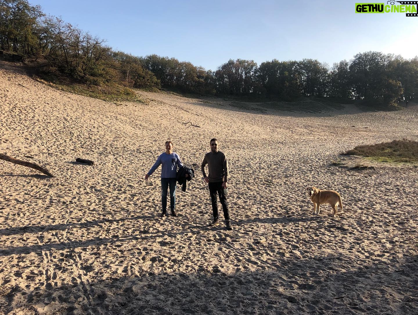 Priscilla Knetemann - 425 Likes - Wij hadden echt een heerlijk weekend weg! Hoe was die van jullie? ☀️🍂🦮♥️➡️
#lekkerbuiten #zon #friends #dog #gutsgusto #natuur