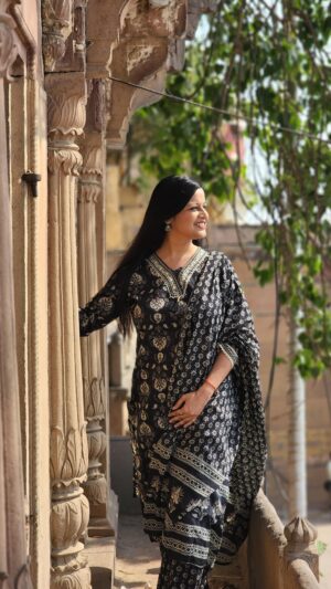 Priya Choudhury Instagram - Revisiting my old good days ❤️ #nostalgia #meghasabarireasibaferi❤️🥰