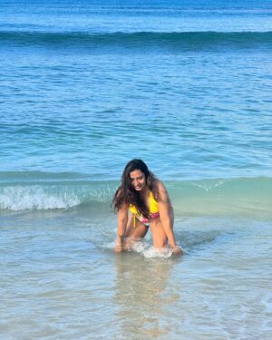 Priya Paramita Paul Instagram - No more monday blues 🌼
#mondayblues 
#mondaymotivation
#bikinibabe
#bikinistyle 
#priyaparamitapaul