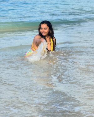 Priya Paramita Paul Instagram - No more monday blues 🌼
#mondayblues 
#mondaymotivation
#bikinibabe
#bikinistyle 
#priyaparamitapaul