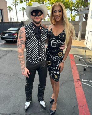 Priyanka Instagram - I’m @parishilton’s new BFF and @orvillepeck’s wife 💄 🤠 

@iheartradio CAN’T CANCEL PRIDE airs on @hulu @revrytv at 8pm/et 5pm/et 🌈

make up @callitodeh 
hair @tyyharris 
dress @xosonique 
shoe @lintervalle