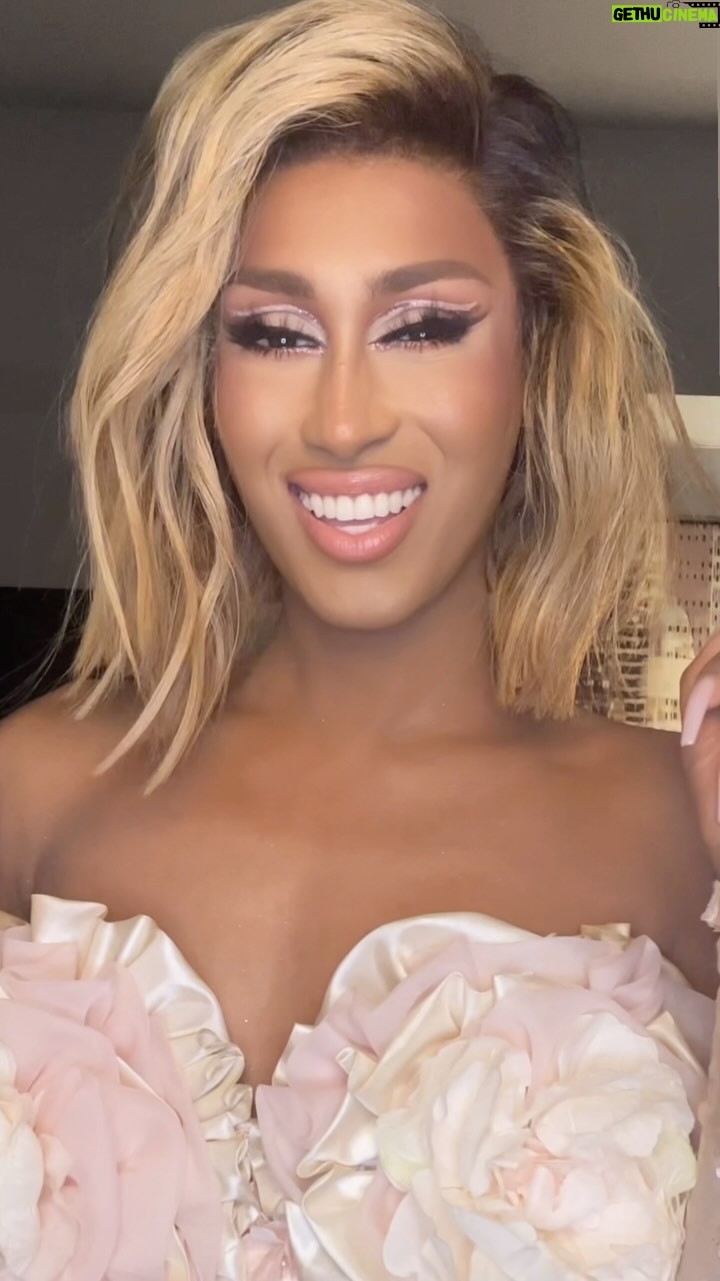 Priyanka - 3.9K Likes - this video gives: “I went to the president of Disney Channel and said I want to make history and that’s what this is”
Remember the girl who wore her lengha on the finale of @canadasdragrace ?!? She’s coming alive on SHUT IT DOWN - a song about all fun (lol) things I went through since….hehehehehehehe
SHUT IT DOWN
M A Y 2 4 2 0 2 4 / VIDEO M A Y 2 8 2 0 2 4 (my birthday hehhehehe)
produced by @damonsharpe
exec pro @joshcumbeemusic
written by @damonsharpe and I
<3 <3
#shutitdown #rupaulsdragrace #canadasdragrace #werehere #hbo #rupaulsdragrace #canadasdragrace #newmusic #spotify #applemusic