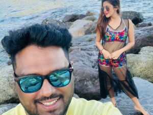 Priyanka Chincholi Instagram - I will love you unconditionally until the end of time🩵 @rakesh170684 

#uk #london #priyankachincholi #prikesh #rpforever #rakeshkumar #travelcouples #monterosso #italy