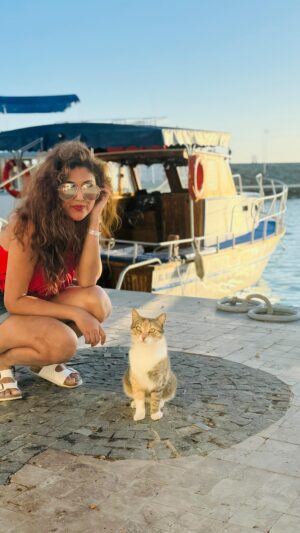 Priyanka Chincholi Instagram - Day 1: "Wandering the streets of Antalya, Turkey, I find myself surrounded by silence and solitude. Amidst the quiet, my hunger grows, but there's no one in sight. Join me on this journey through empty streets, in search of both food and the pulse of this captivating city."
@rakesh170684 

#turkey #antaliya #birthday #vacation #fun #hungry #priyankachincholi #traveler #destination